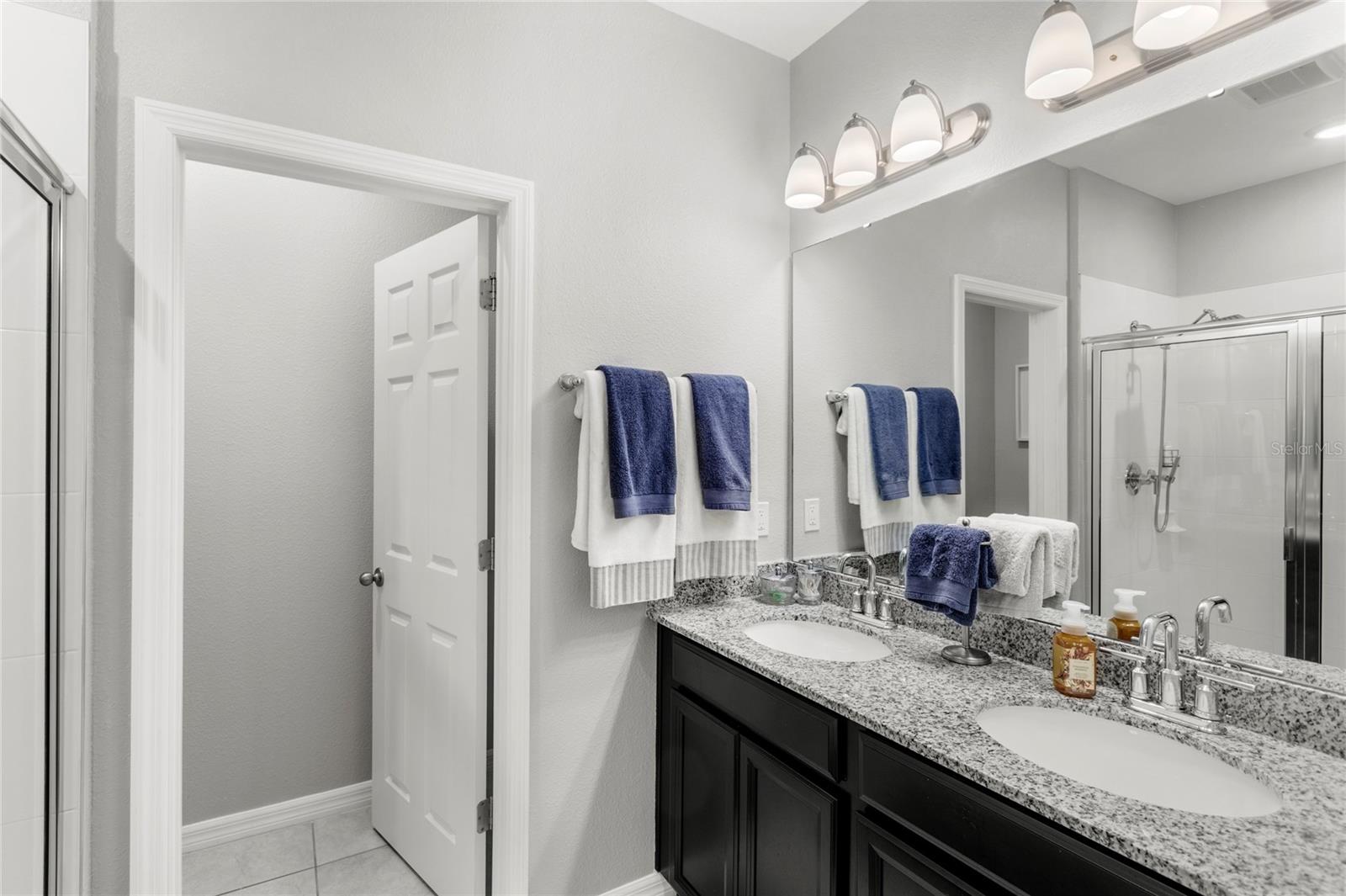 Image 21 of 49 For 15577 Willow Arbor Circle