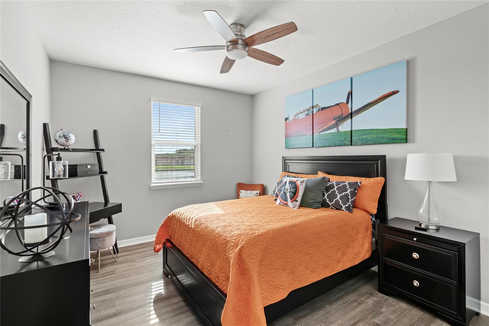 Image 24 of 49 For 15577 Willow Arbor Circle