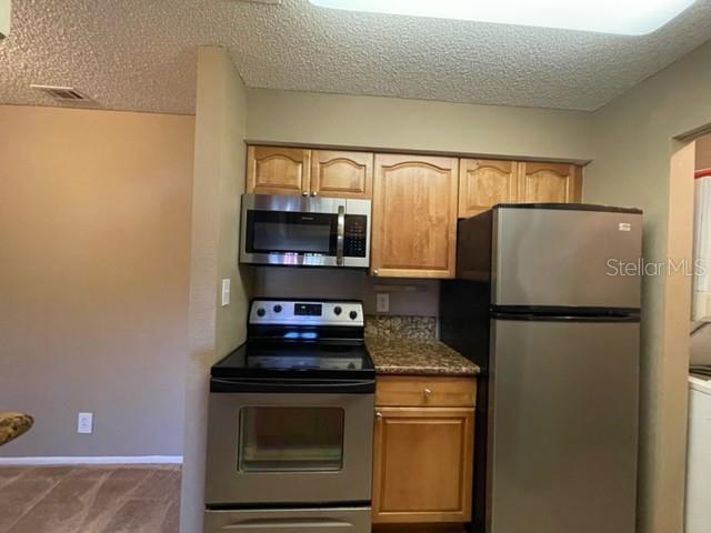 Image 10 of 23 For 236 Afton Square 207