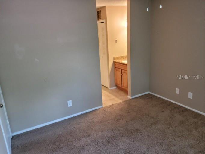 Image 17 of 23 For 236 Afton Square 207