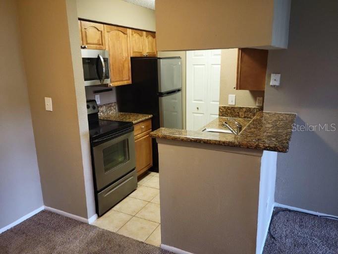 Image 7 of 23 For 236 Afton Square 207