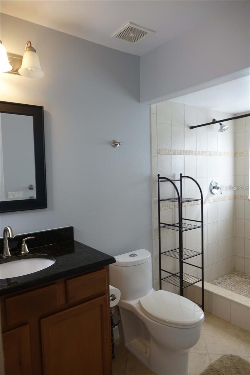 Image 5 of 15 For 3024 Semoran Boulevard 7