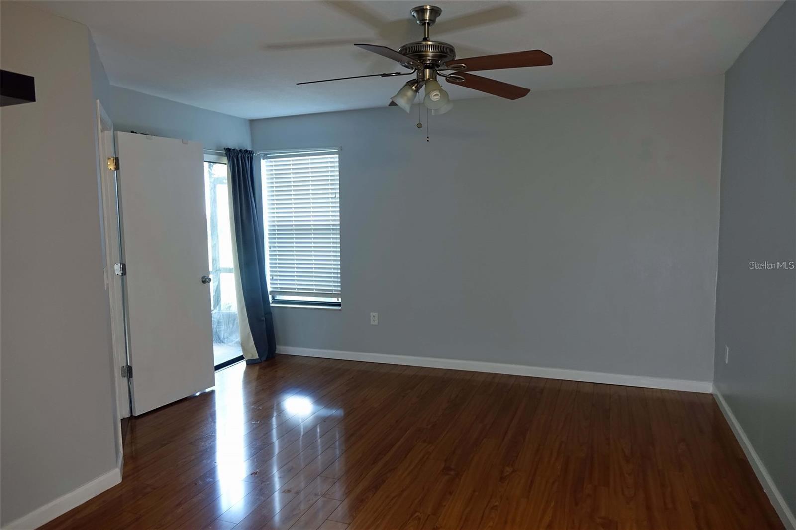Image 7 of 15 For 3024 Semoran Boulevard 7
