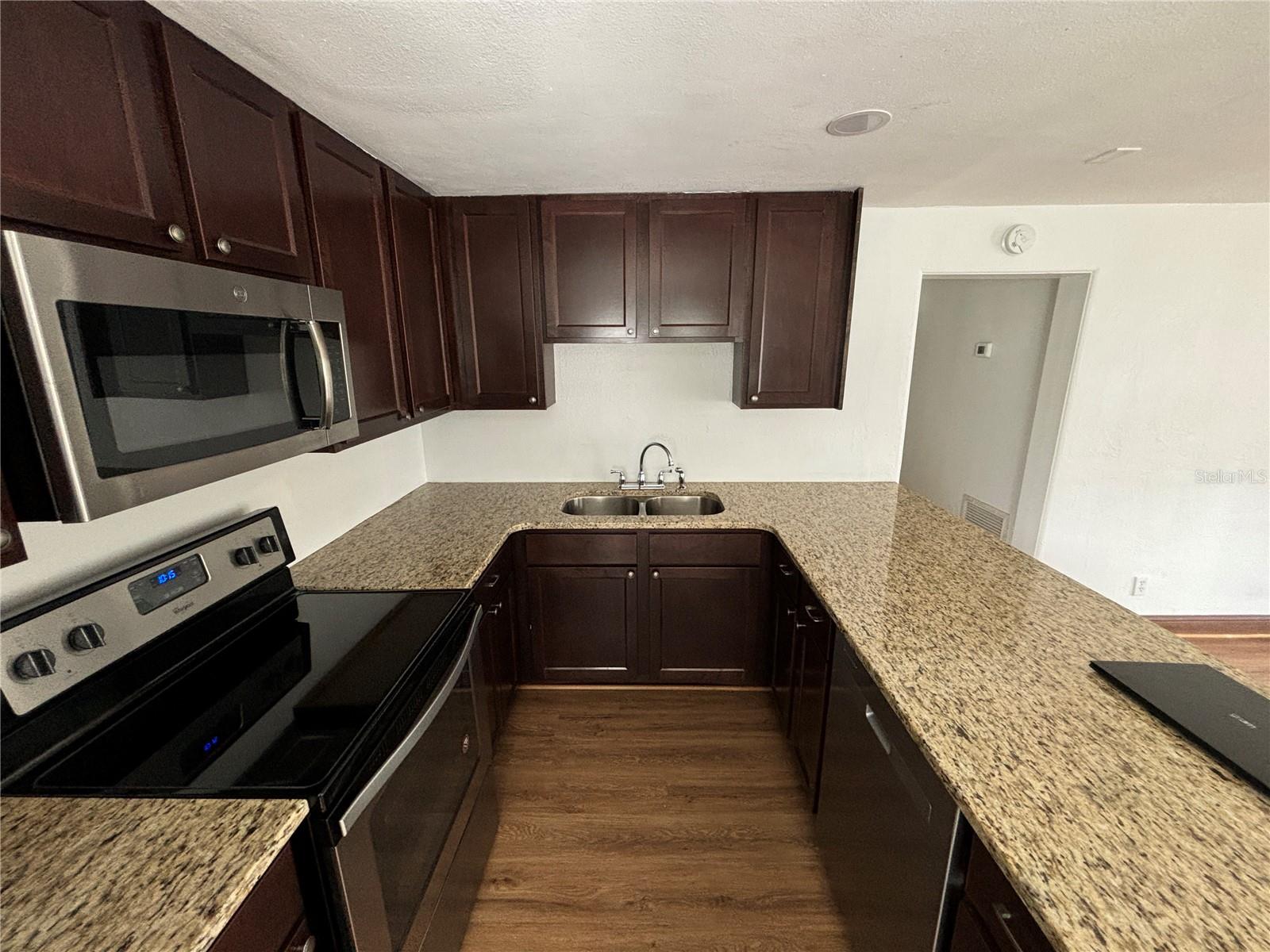 Image 44 of 55 For 1130 Lake Brantley Road