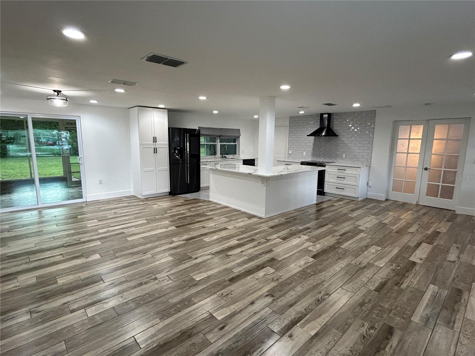 Image 9 of 55 For 1130 Lake Brantley Road
