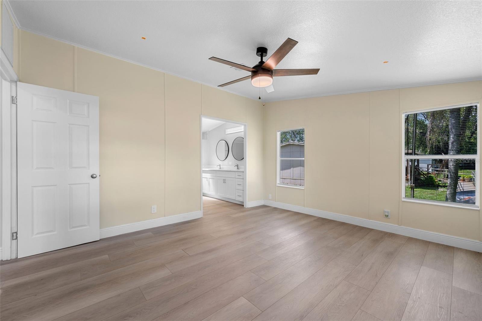 Image 18 of 44 For 171 Sandpine Court
