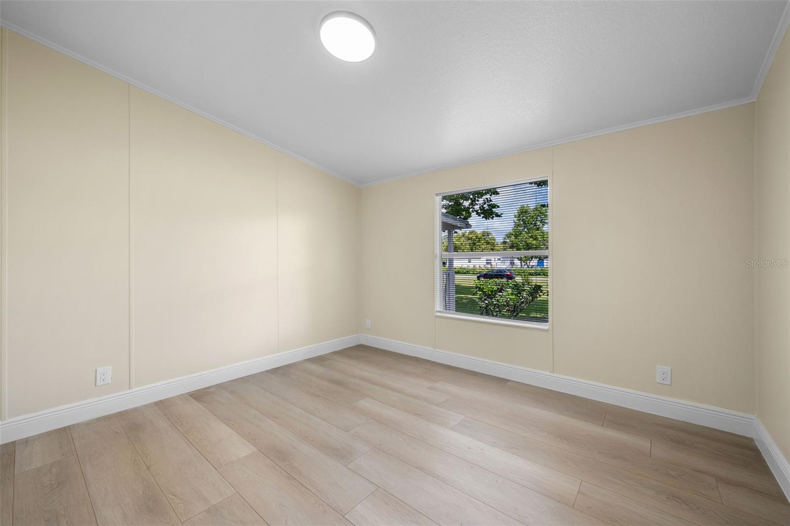 Image 23 of 44 For 171 Sandpine Court