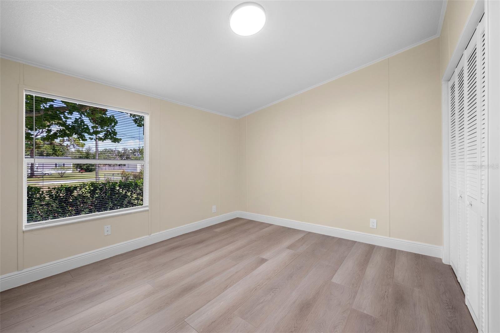 Image 27 of 44 For 171 Sandpine Court