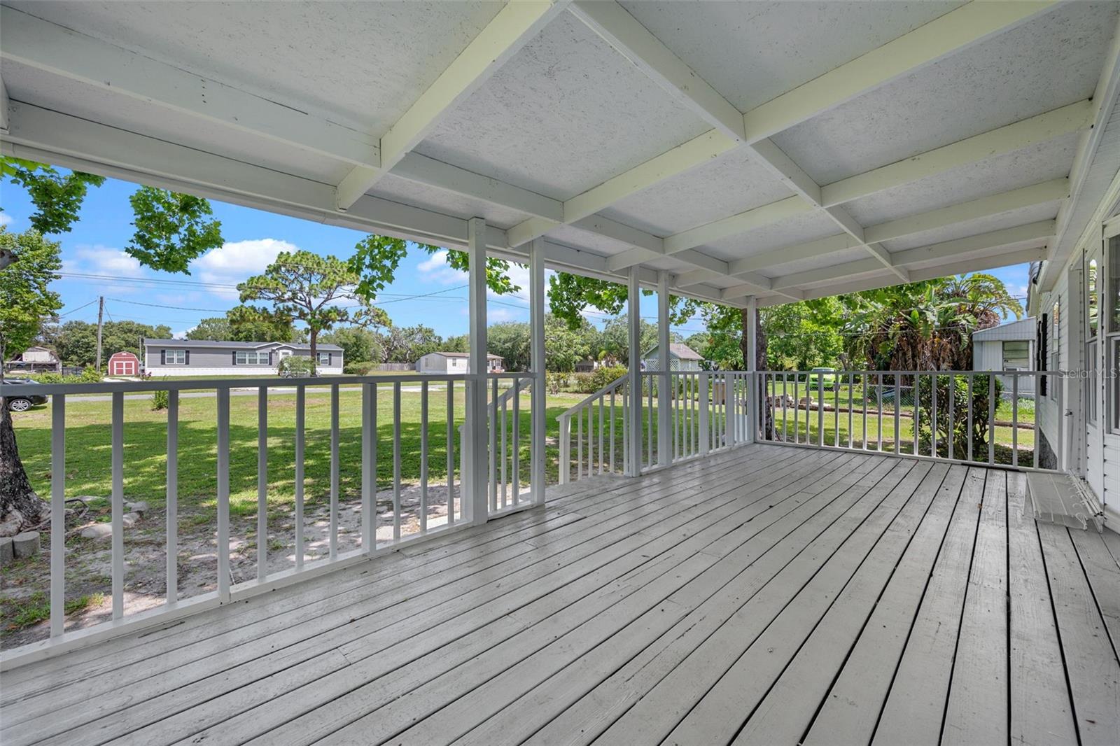Image 33 of 44 For 171 Sandpine Court