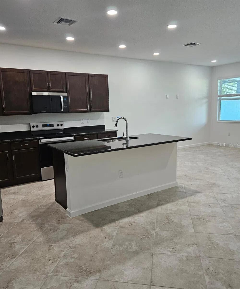 Details for 5300 Thatcher St Square, LOXAHATCHEE, FL 33470