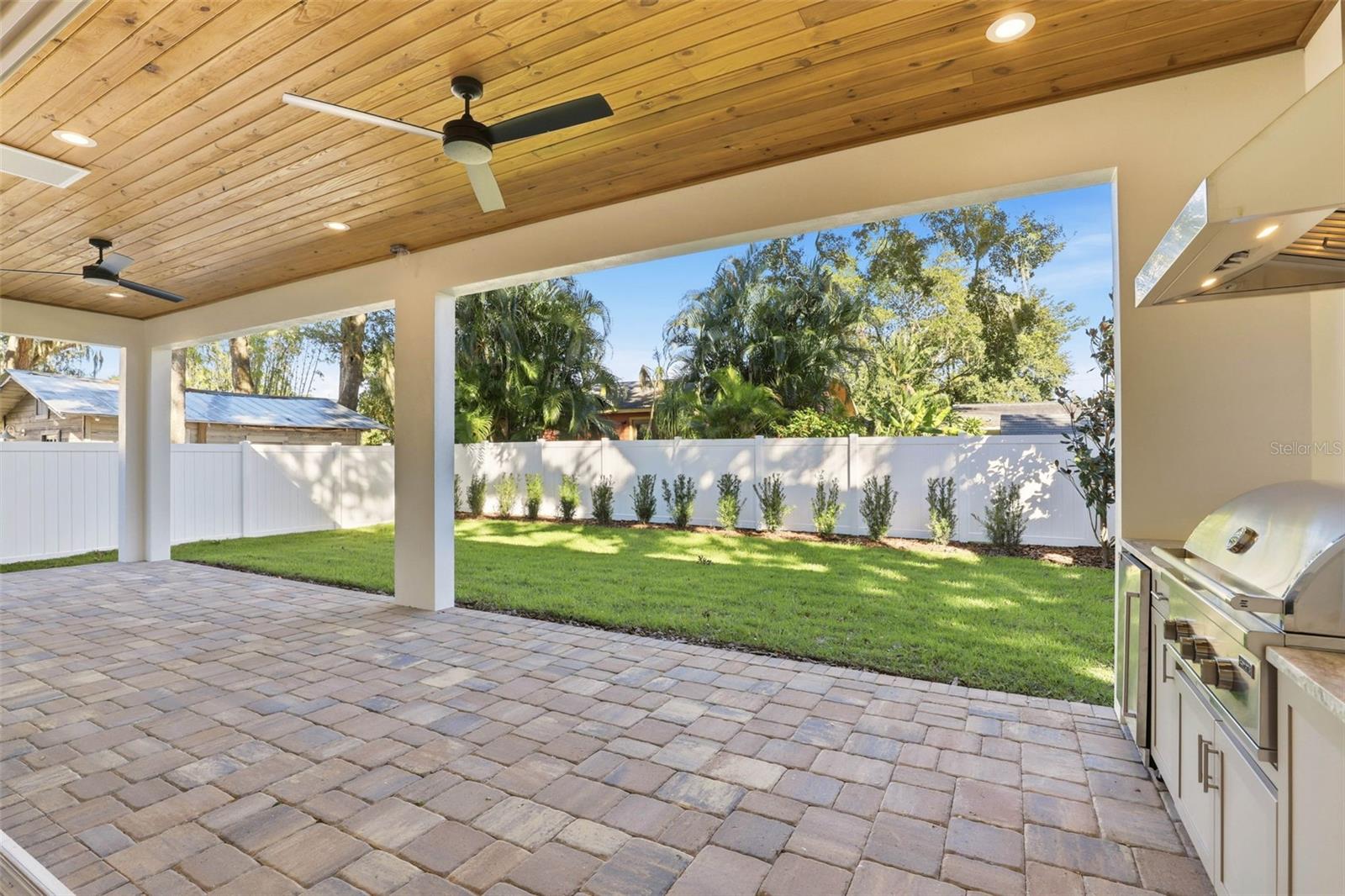 Image 40 of 49 For 2215 Amherst Avenue