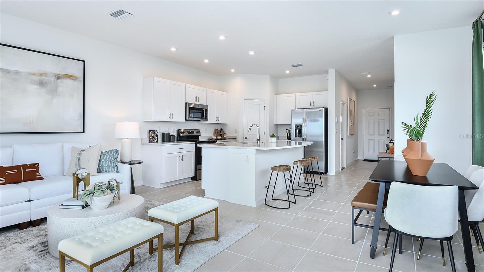 Image 4 of 16 For 7811 Waterscape Drive
