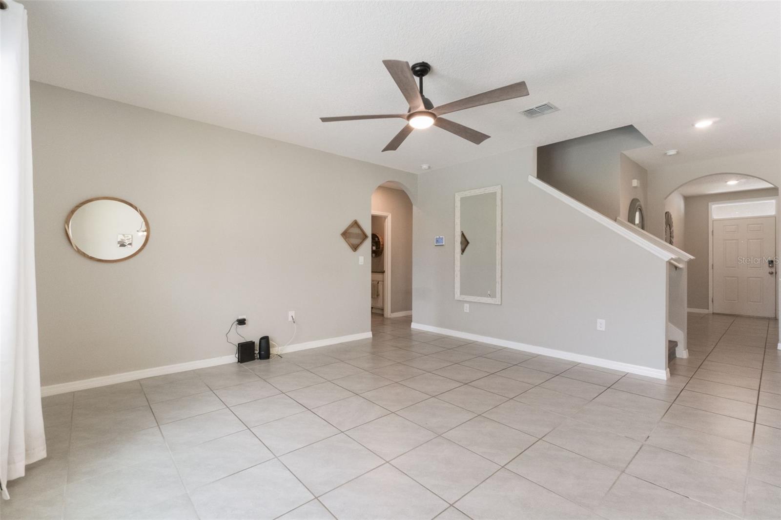 Image 10 of 39 For 6808 Cranes Roost Road