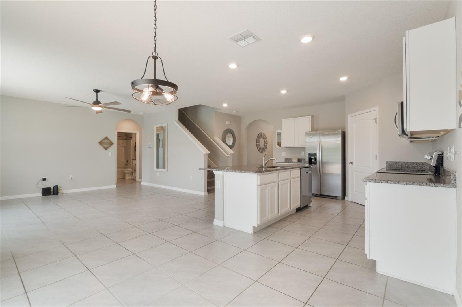 Image 13 of 39 For 6808 Cranes Roost Road