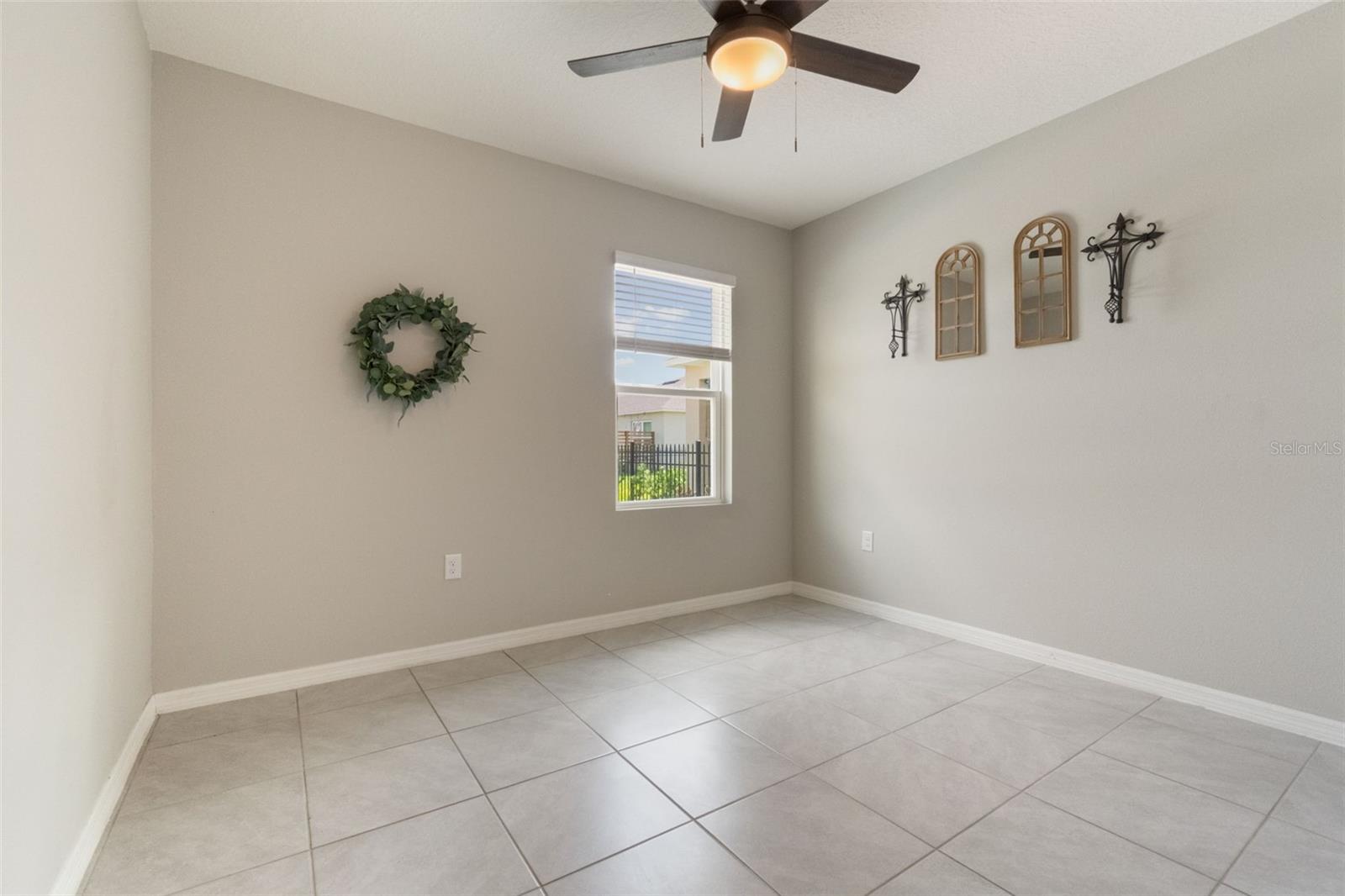 Image 21 of 39 For 6808 Cranes Roost Road