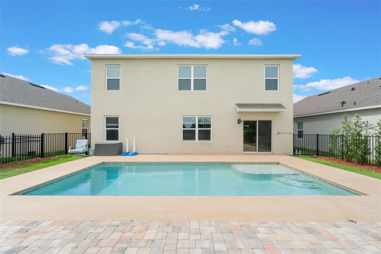 Image 3 of 39 For 6808 Cranes Roost Road