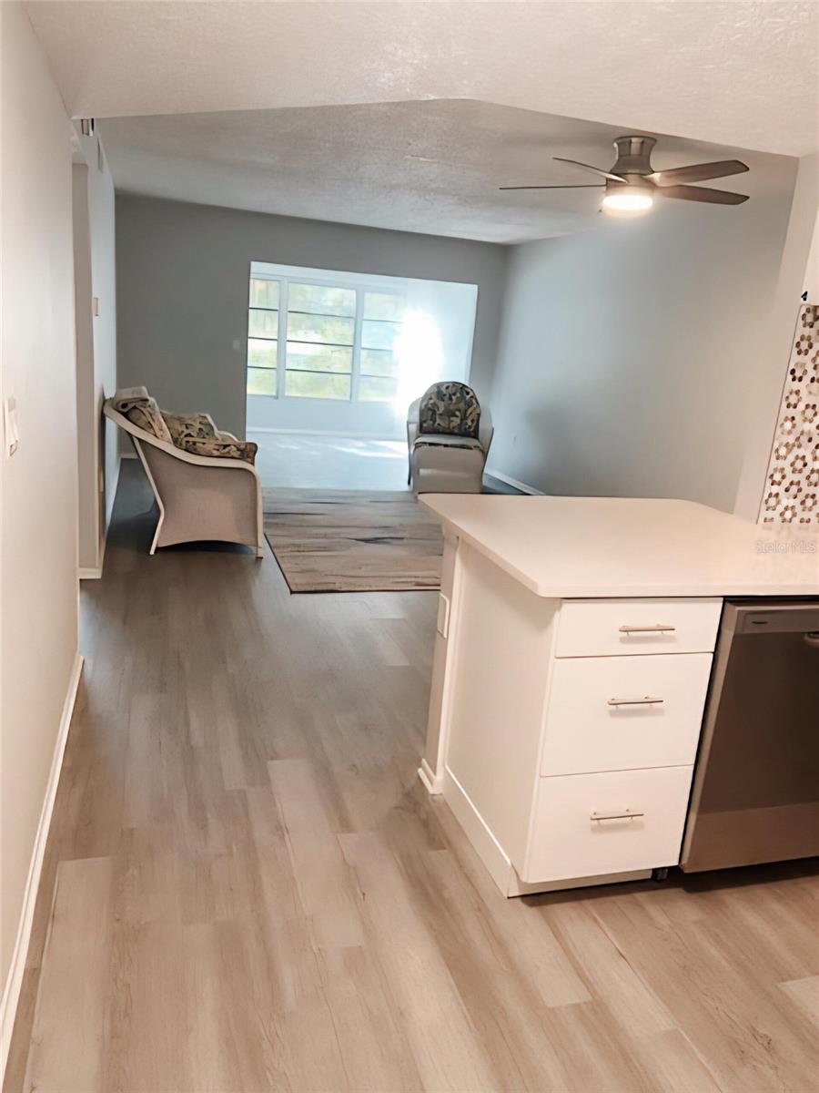 Image 10 of 16 For 821 Patricia Avenue 202