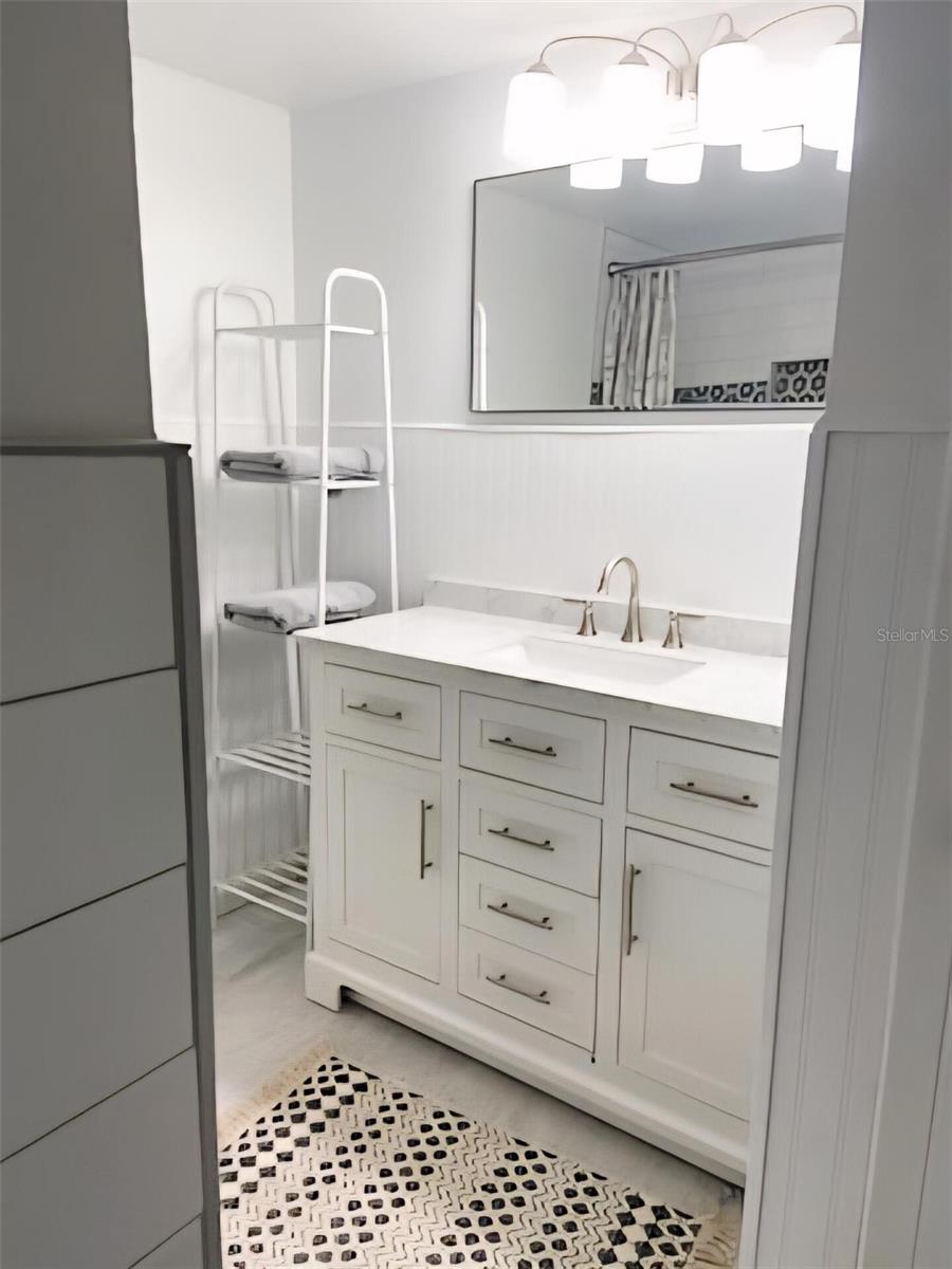 Image 7 of 16 For 821 Patricia Avenue 202