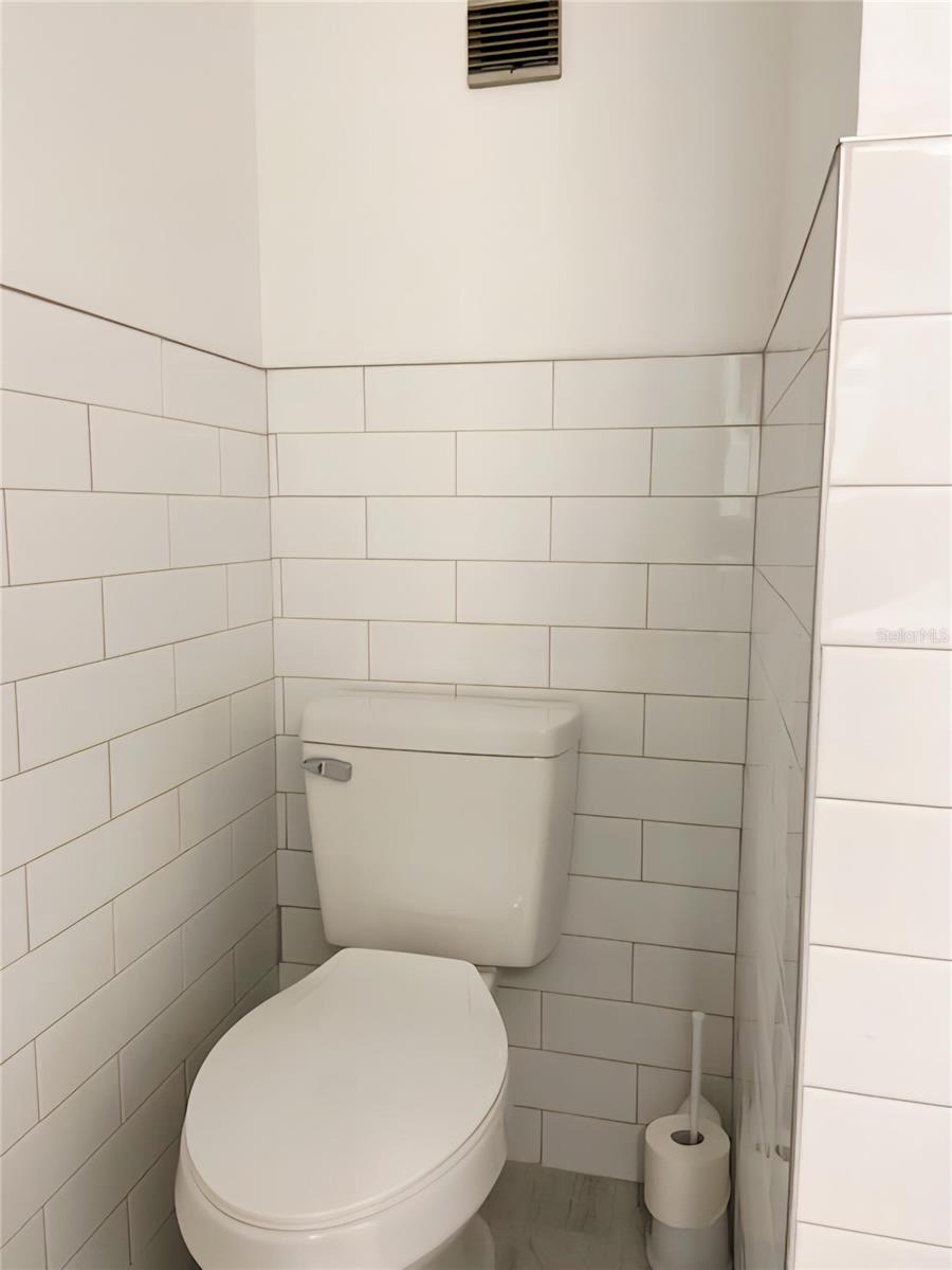 Image 9 of 16 For 821 Patricia Avenue 202