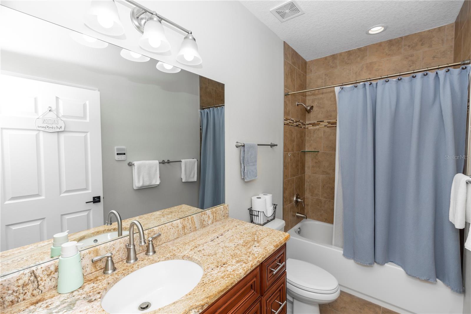 Image 32 of 49 For 20796 Quinn Street