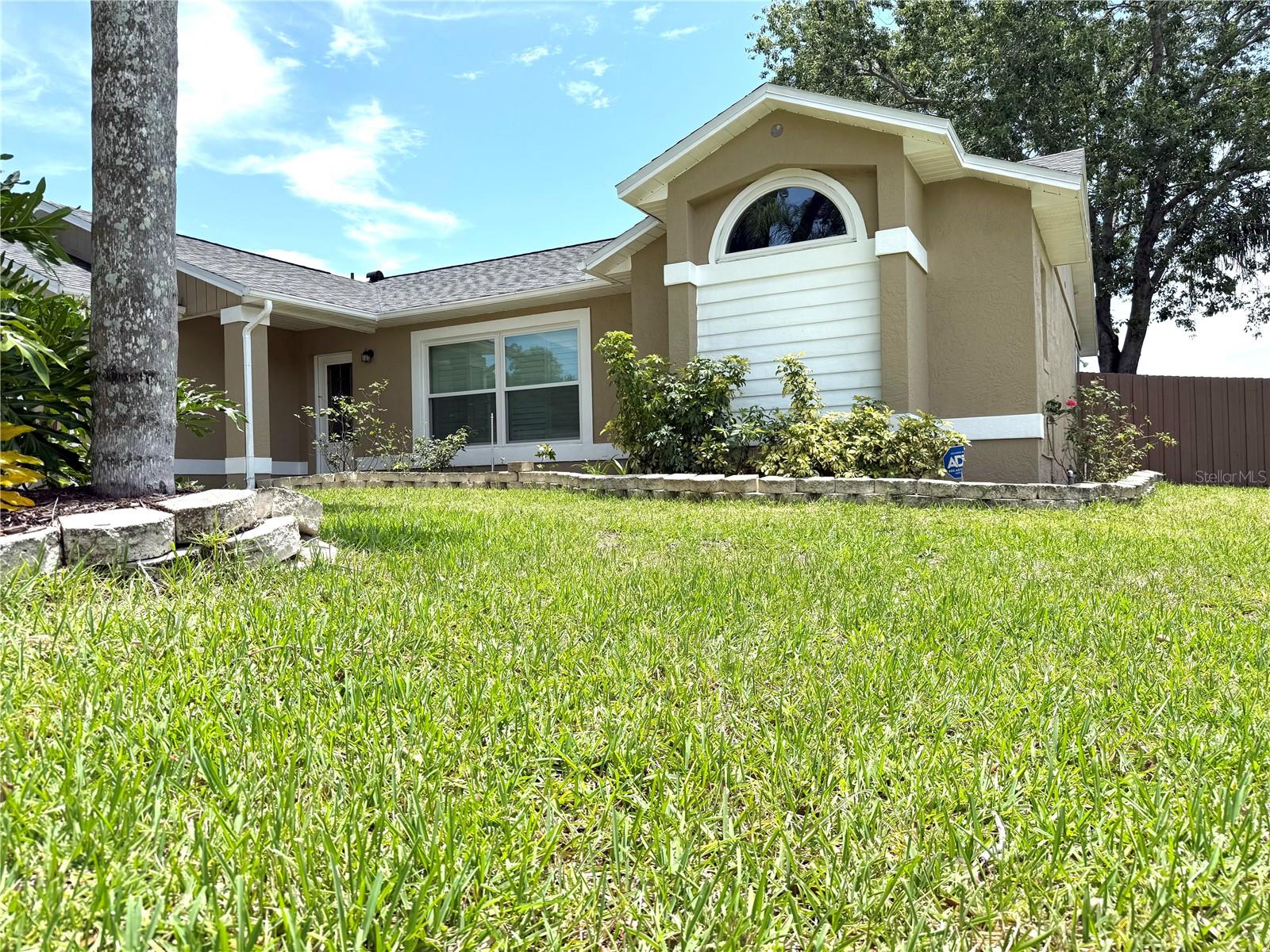 Image 3 of 69 For 926 Freshmeadow Court