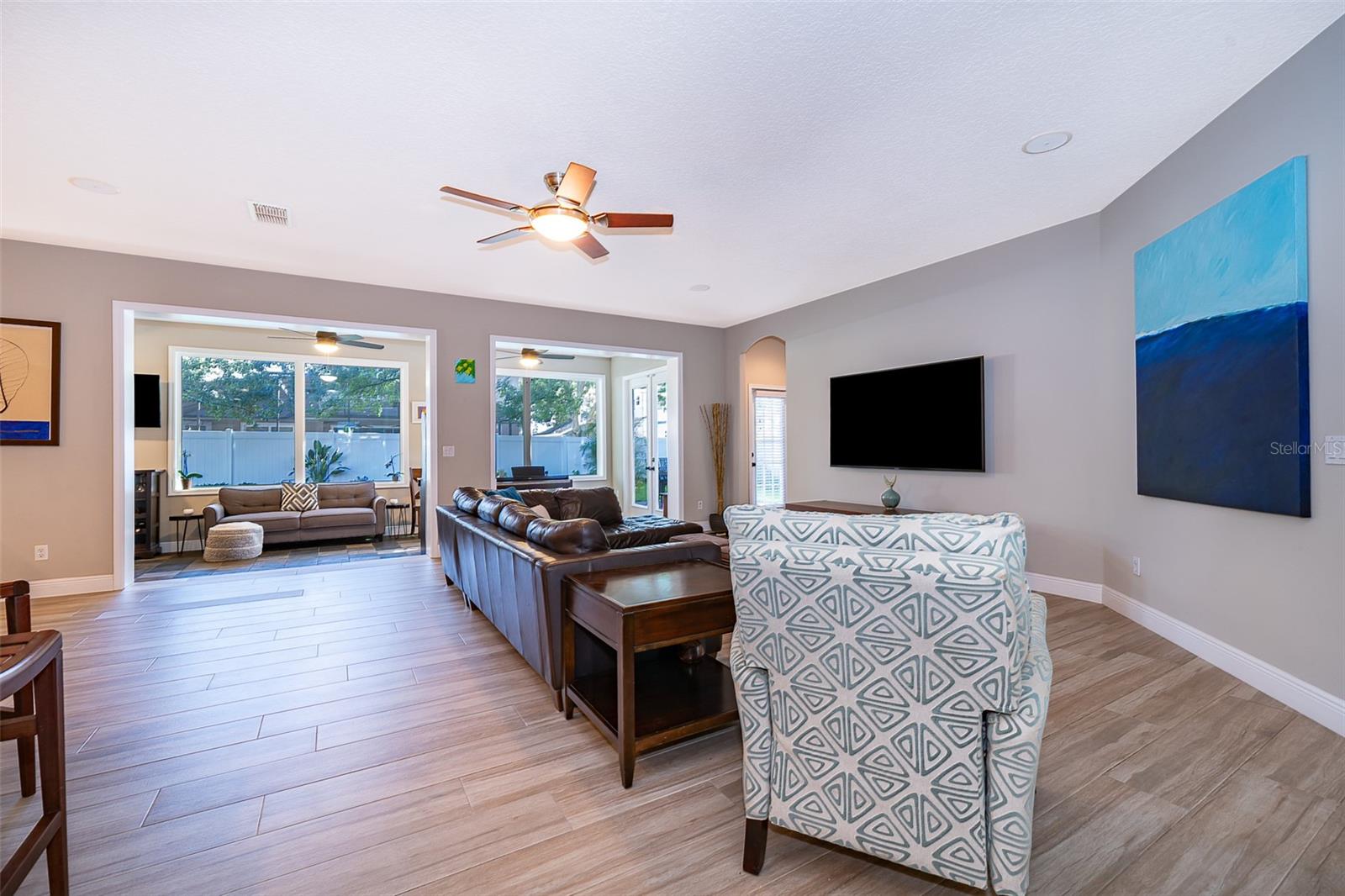 Image 10 of 47 For 394 Baymoor Way