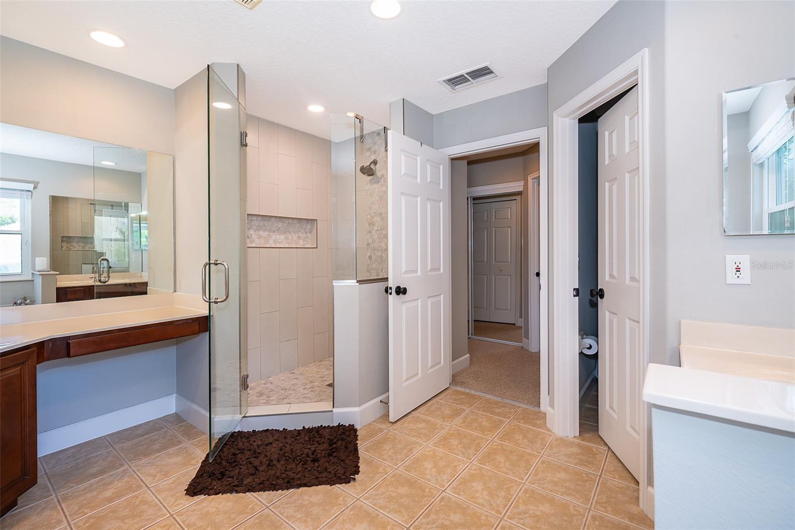 Image 31 of 47 For 394 Baymoor Way