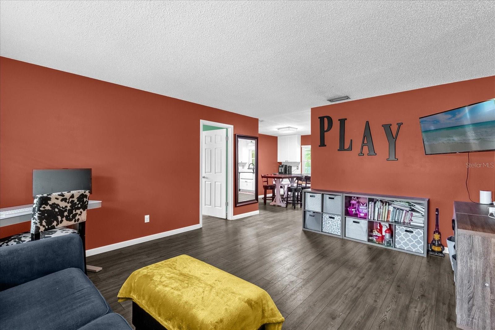 Image 4 of 27 For 4959 Ardmore Drive