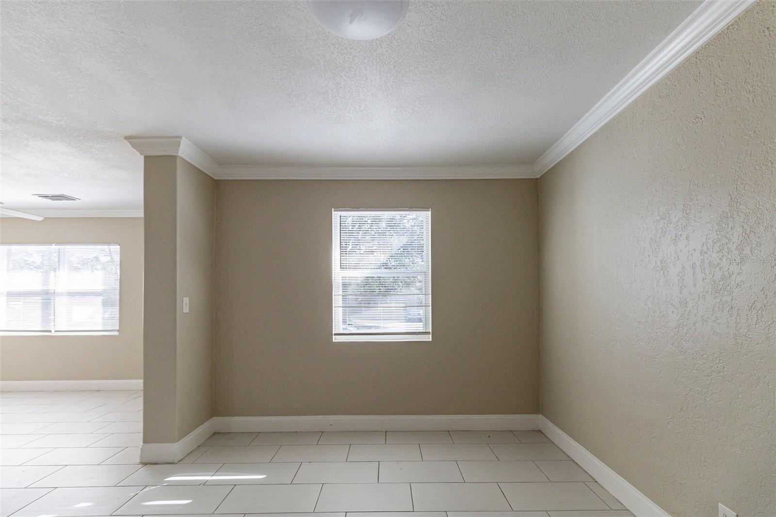 Image 12 of 34 For 4933 Balboa Drive