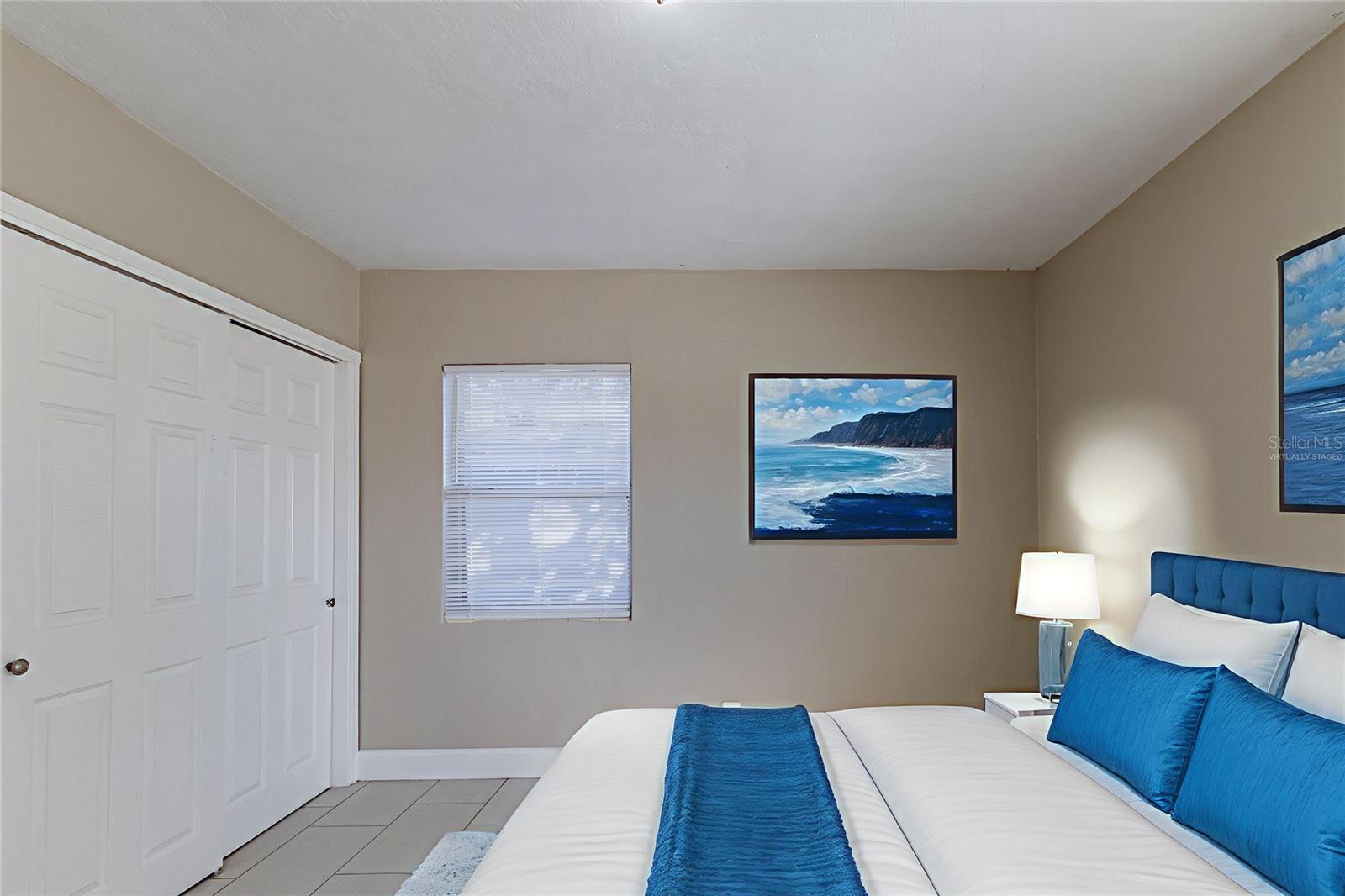 Image 16 of 34 For 4933 Balboa Drive