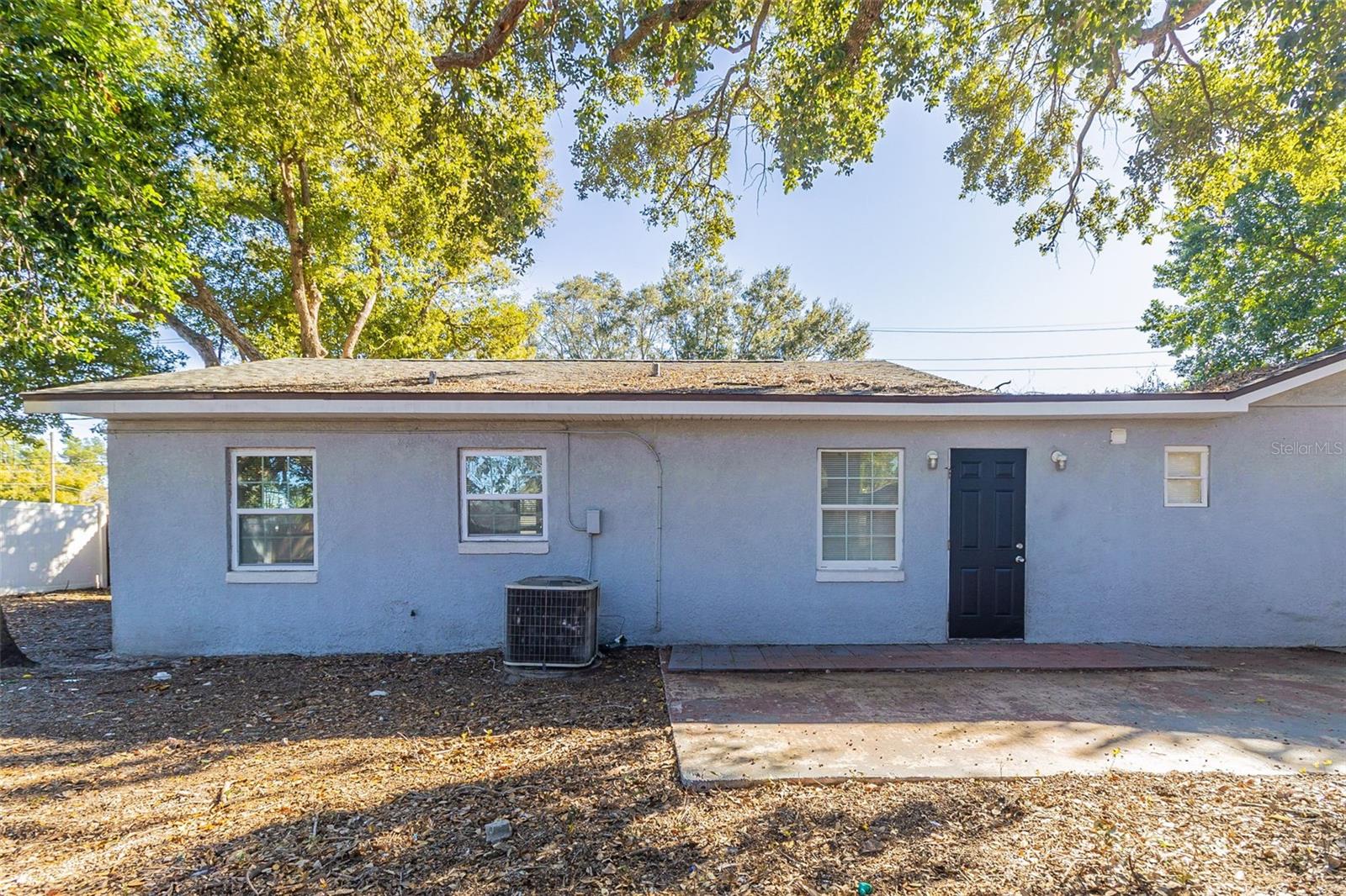 Image 27 of 34 For 4933 Balboa Drive