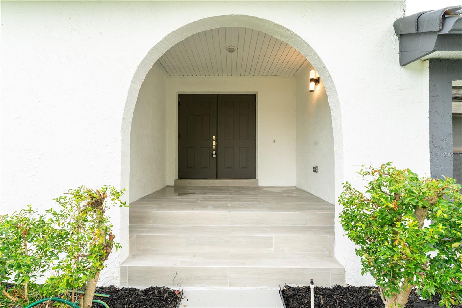 Image 11 of 42 For 6019 Crystal View Drive