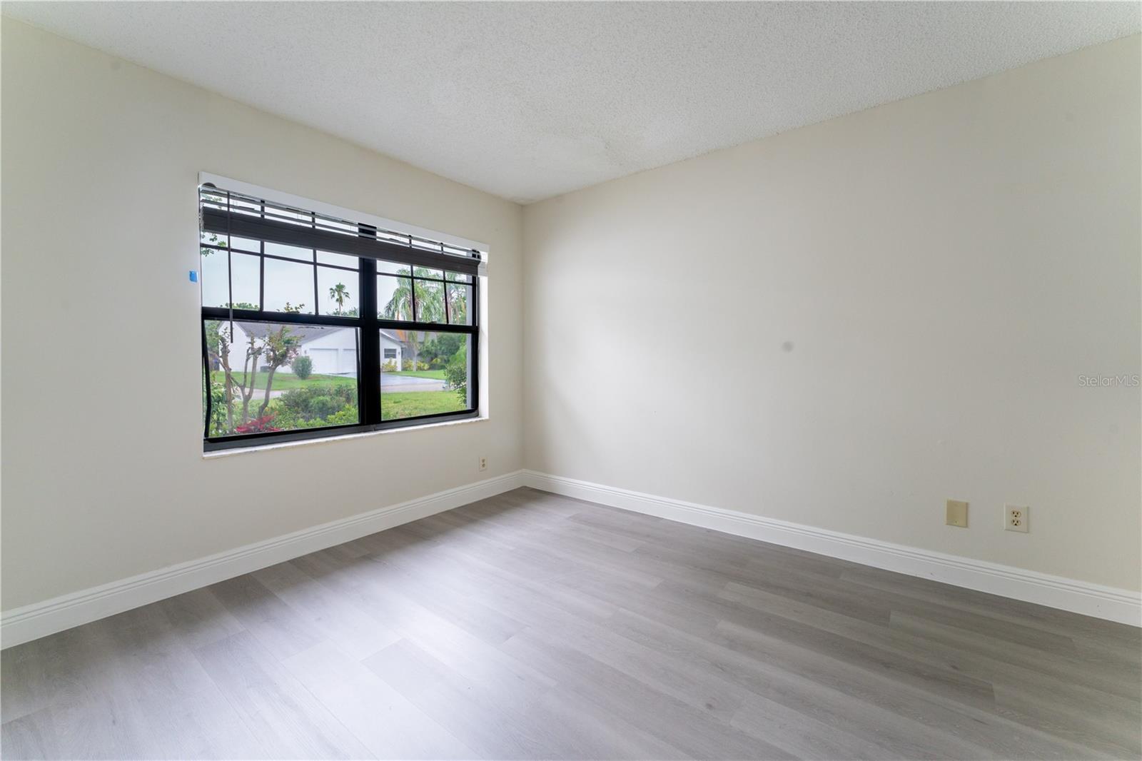 Image 17 of 42 For 6019 Crystal View Drive