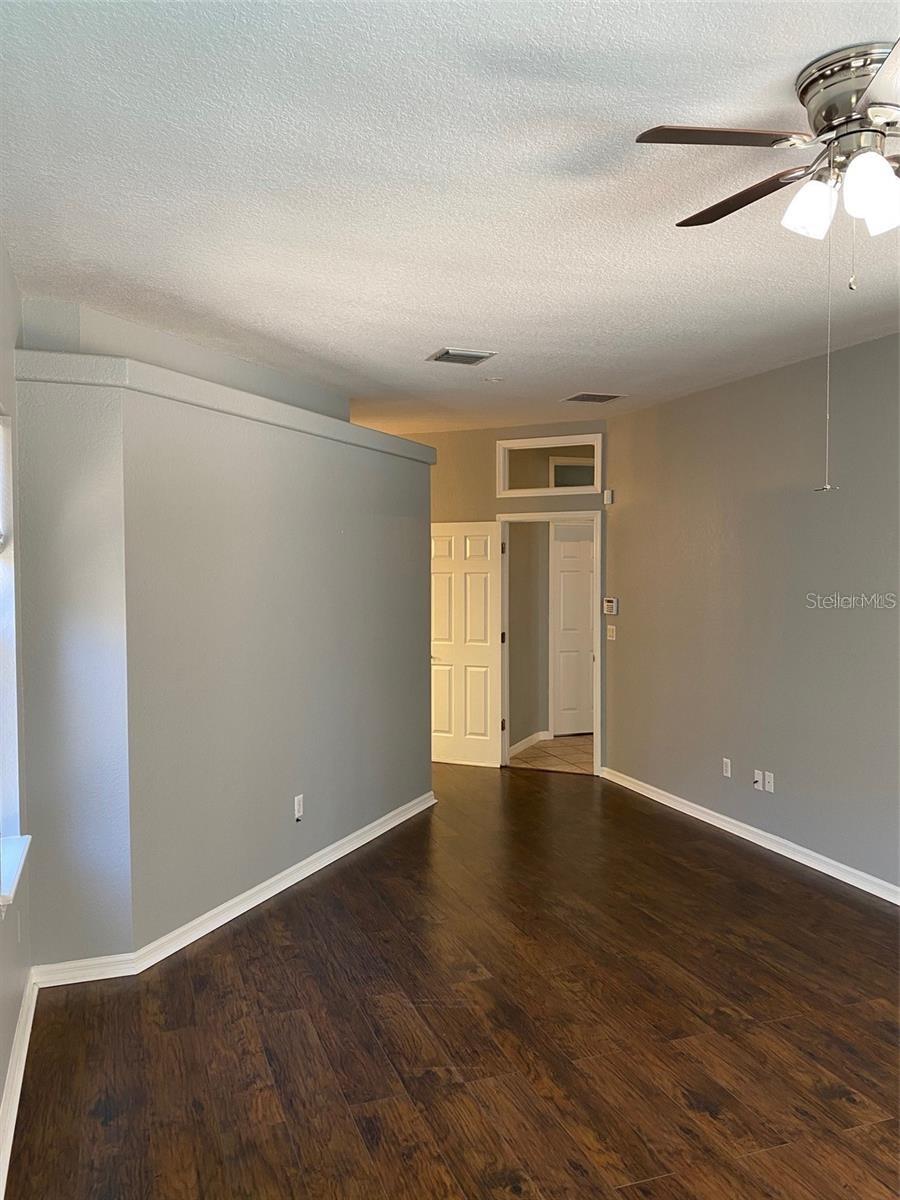 Image 10 of 34 For 7924 Bridgestone Drive
