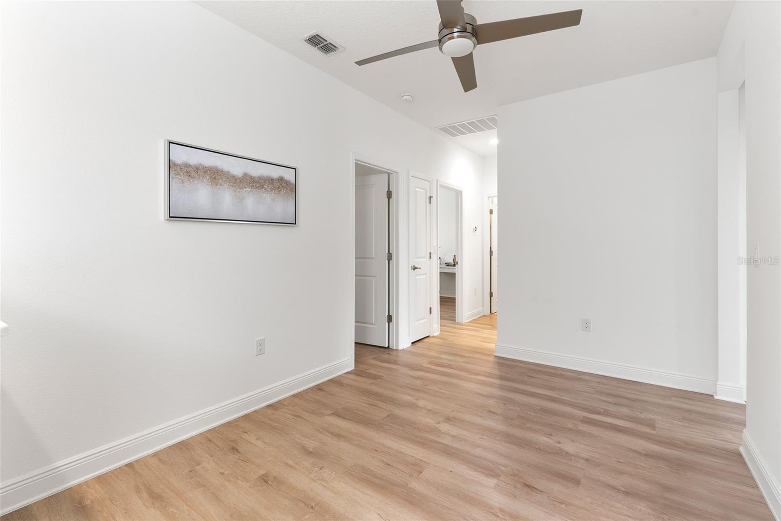 Image 17 of 37 For 15448 Murcott Blossom Boulevard