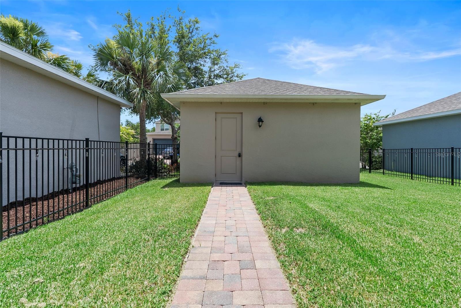 Image 31 of 37 For 15448 Murcott Blossom Boulevard