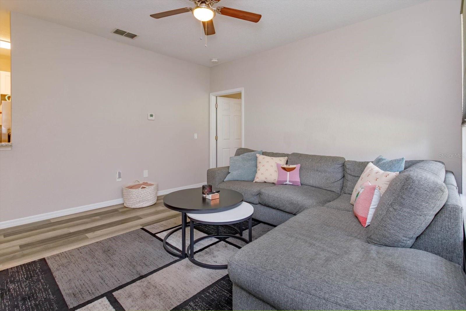 Image 3 of 23 For 835 Grand Regency Point 104