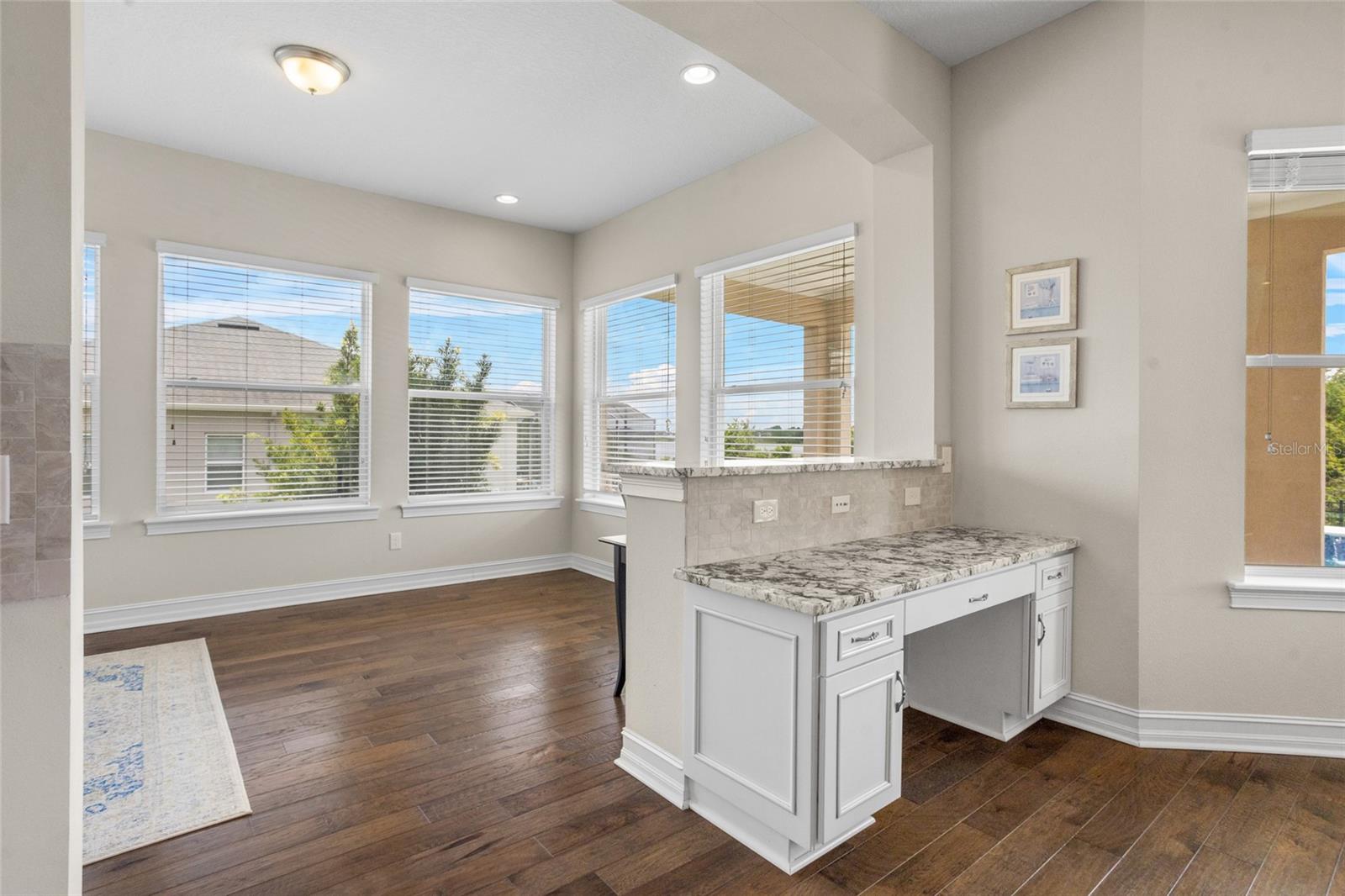 Image 18 of 57 For 16412 Good Hearth Boulevard