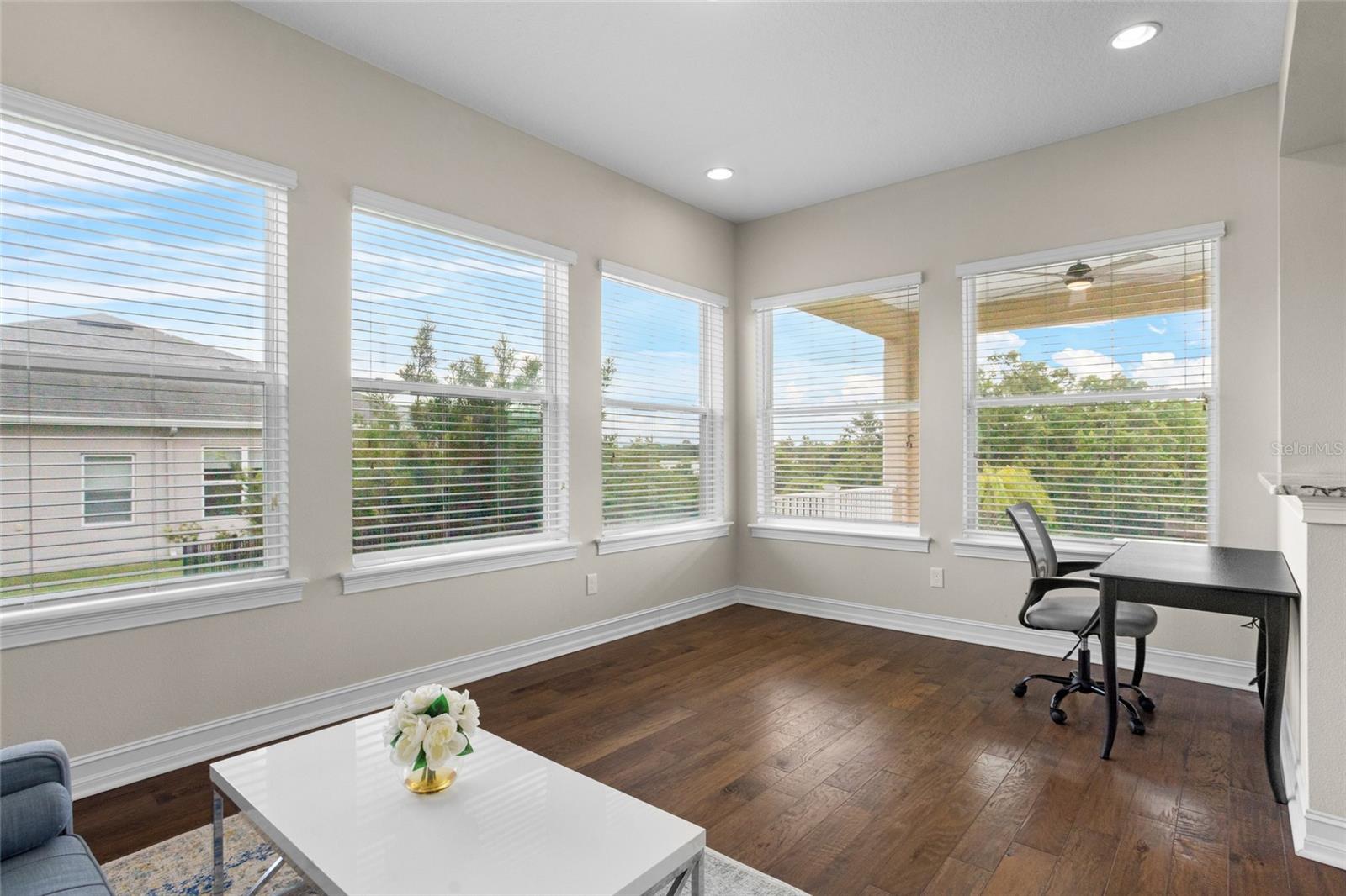 Image 19 of 57 For 16412 Good Hearth Boulevard