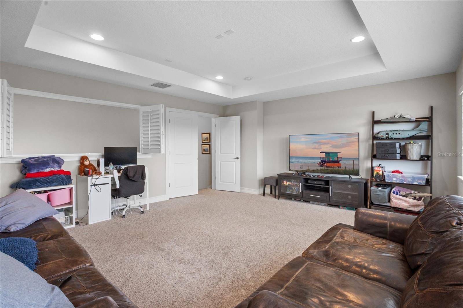 Image 40 of 57 For 16412 Good Hearth Boulevard