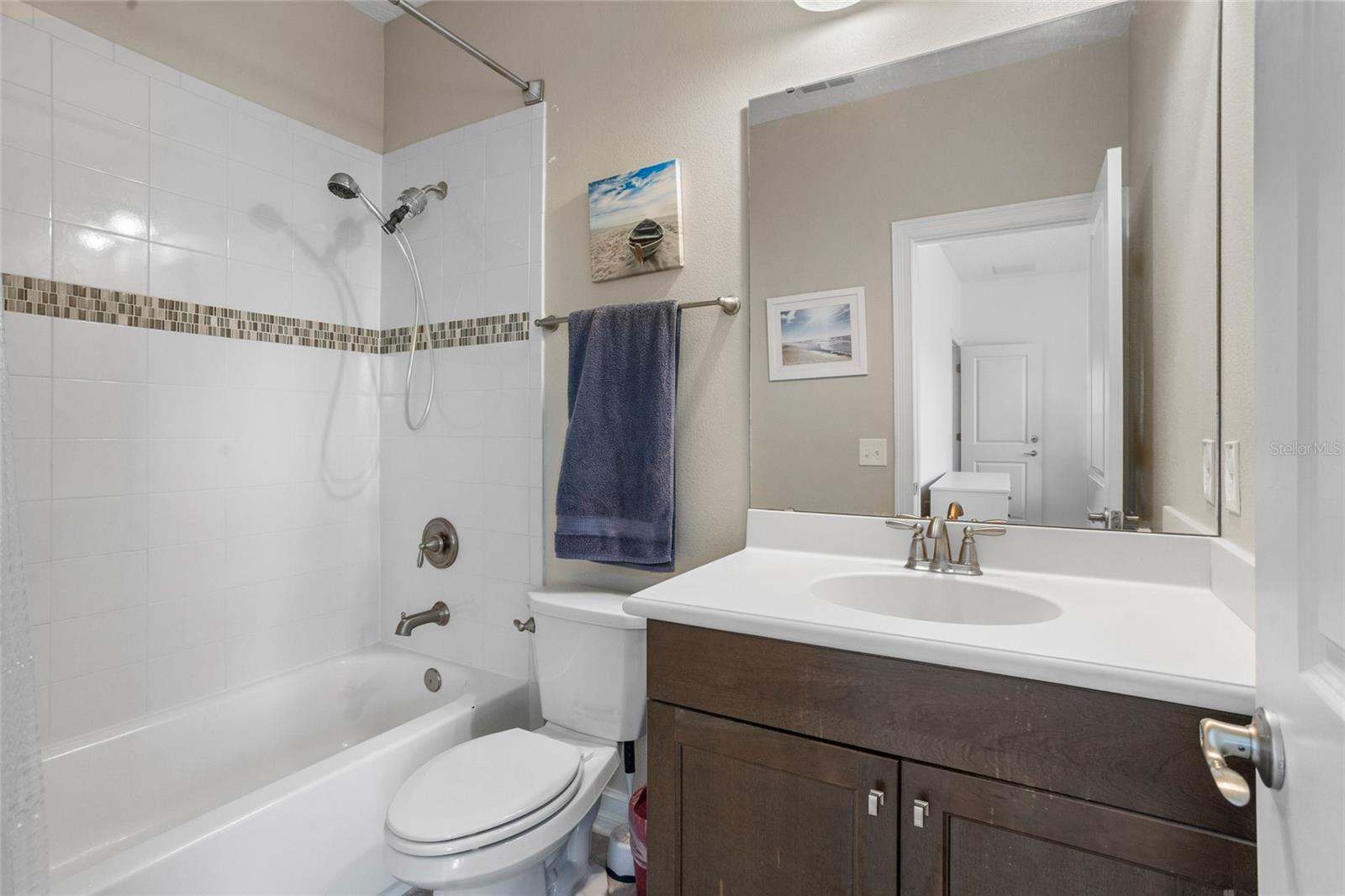 Image 43 of 57 For 16412 Good Hearth Boulevard