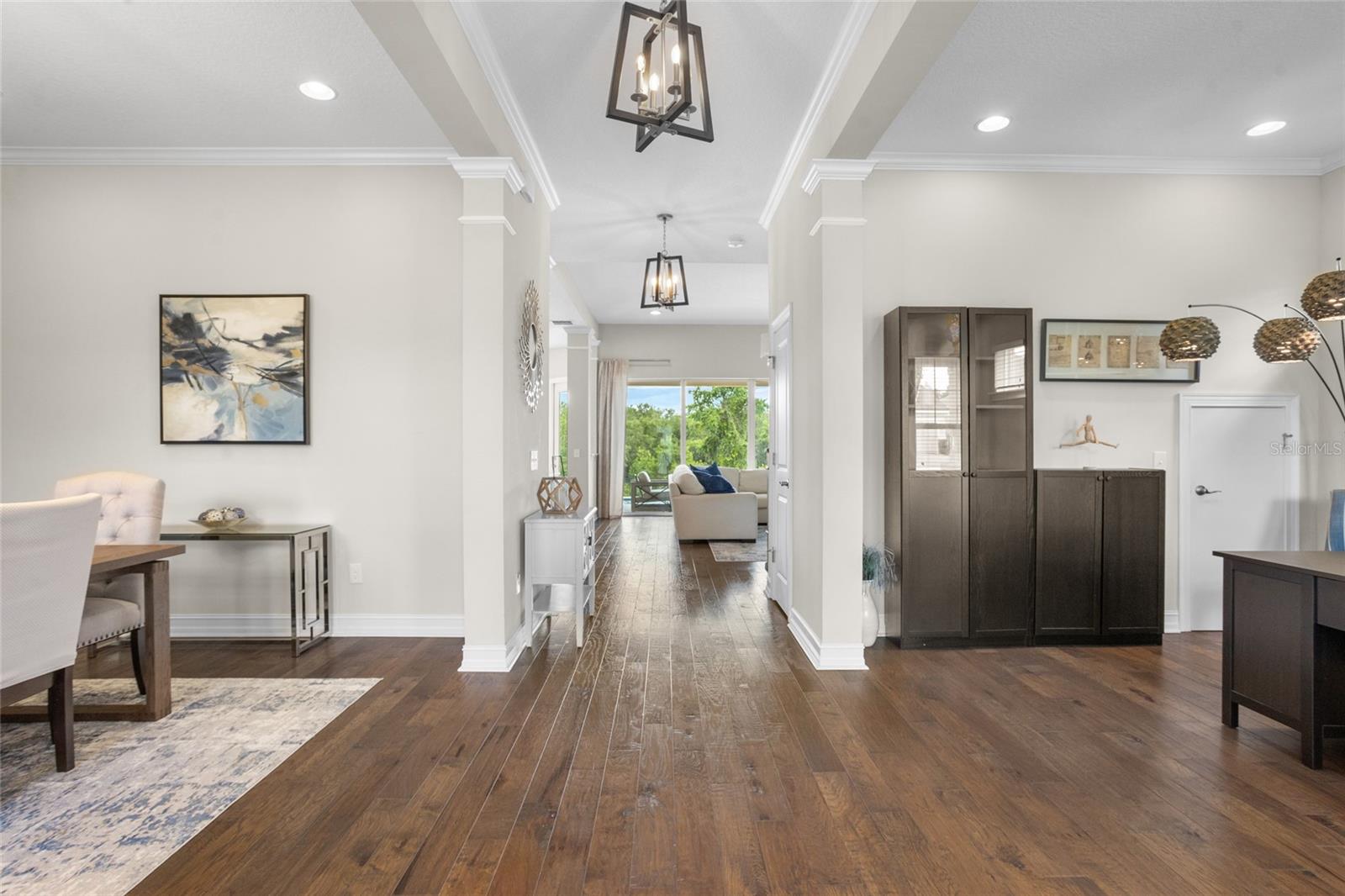 Image 9 of 57 For 16412 Good Hearth Boulevard