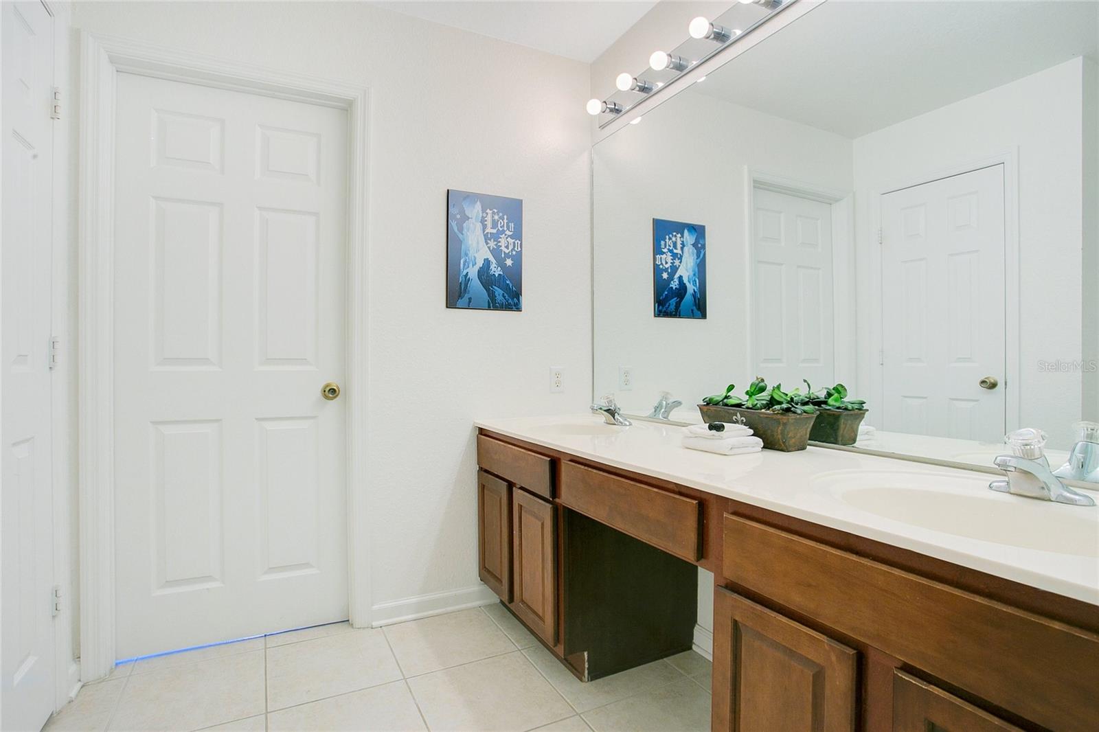 Image 21 of 46 For 2669 Manesty Lane