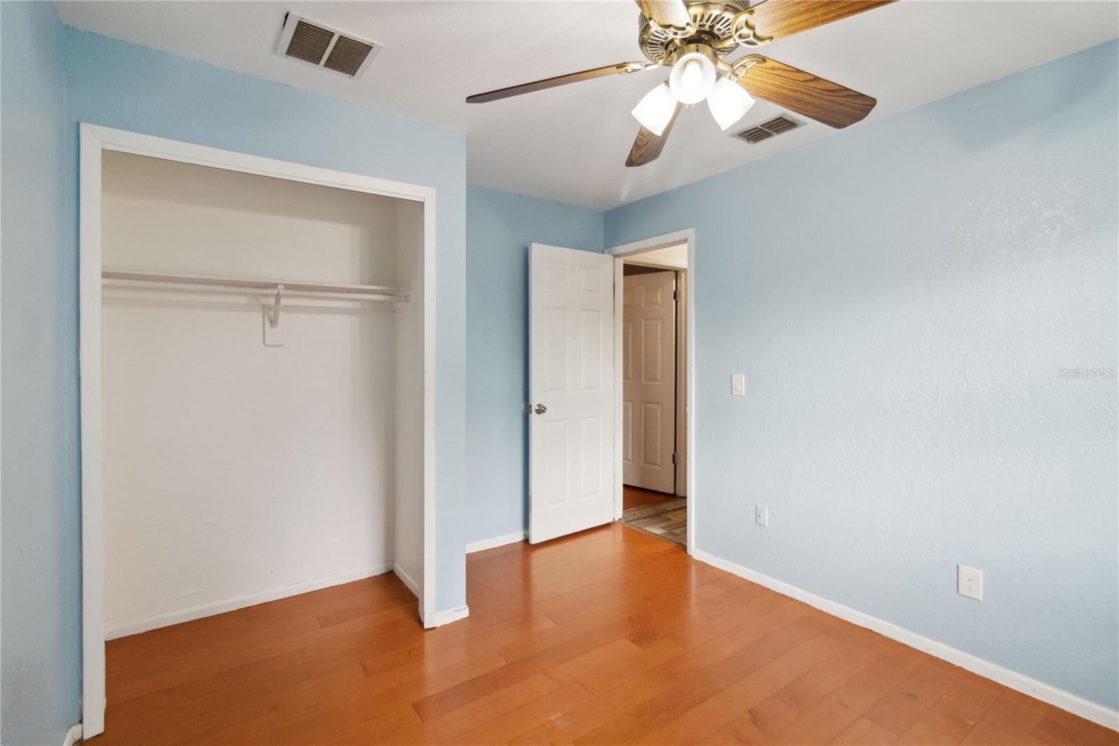 Image 20 of 47 For 14157 Louisville Court