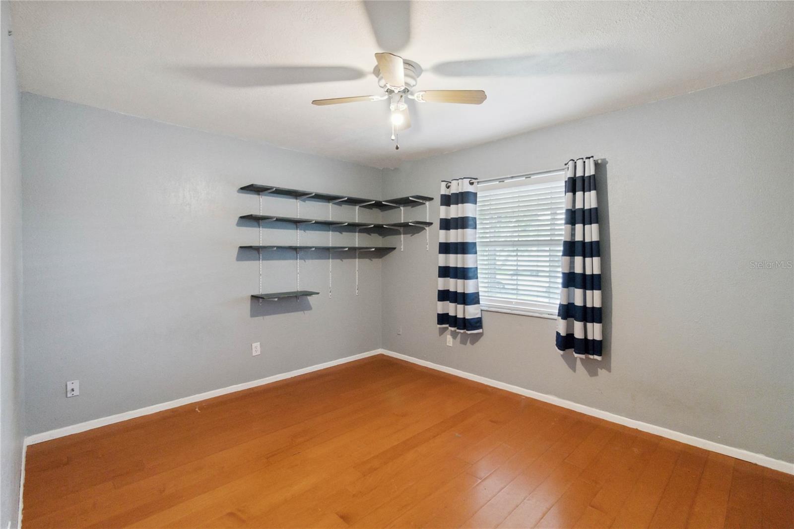 Image 21 of 47 For 14157 Louisville Court