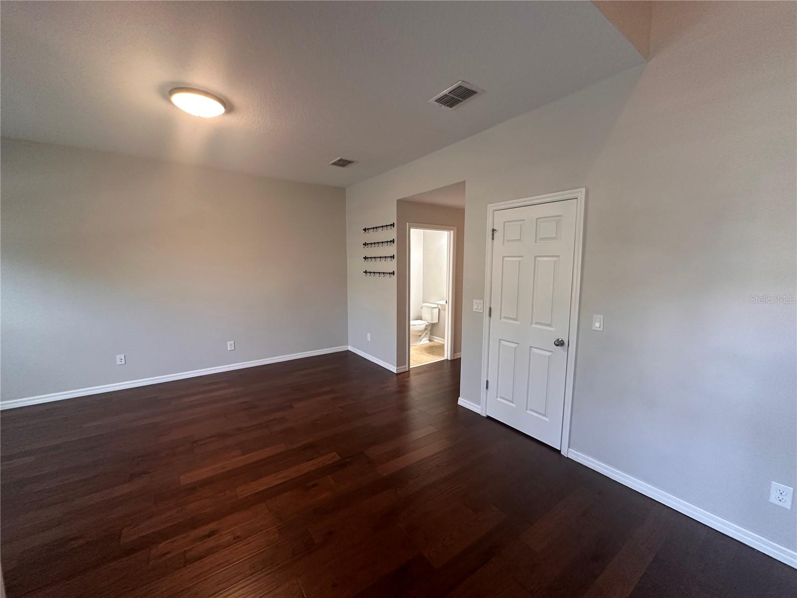 Image 7 of 37 For 5712 Cypress Hill Road