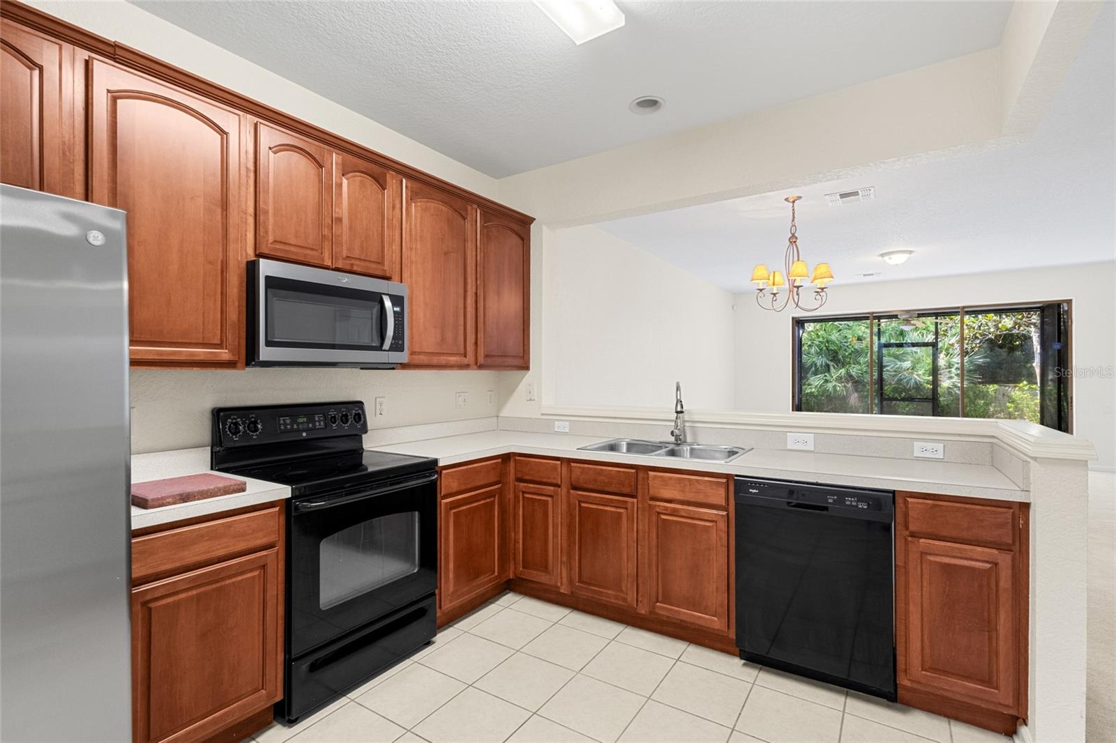 Image 10 of 36 For 2420 Stockton Drive
