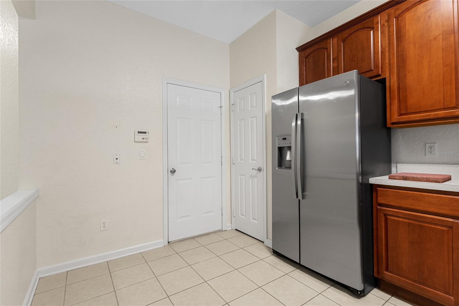 Image 11 of 36 For 2420 Stockton Drive