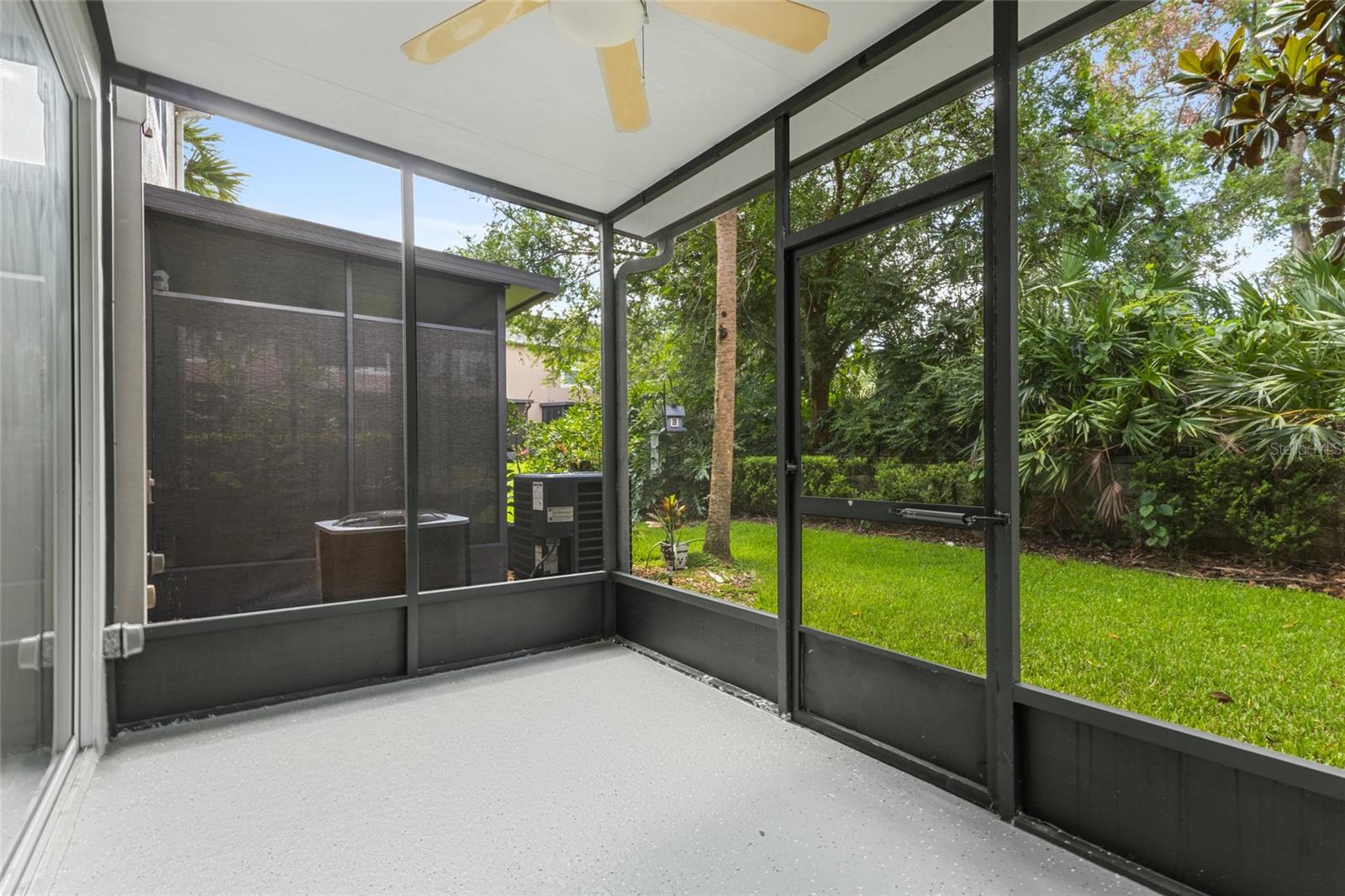 Image 21 of 36 For 2420 Stockton Drive