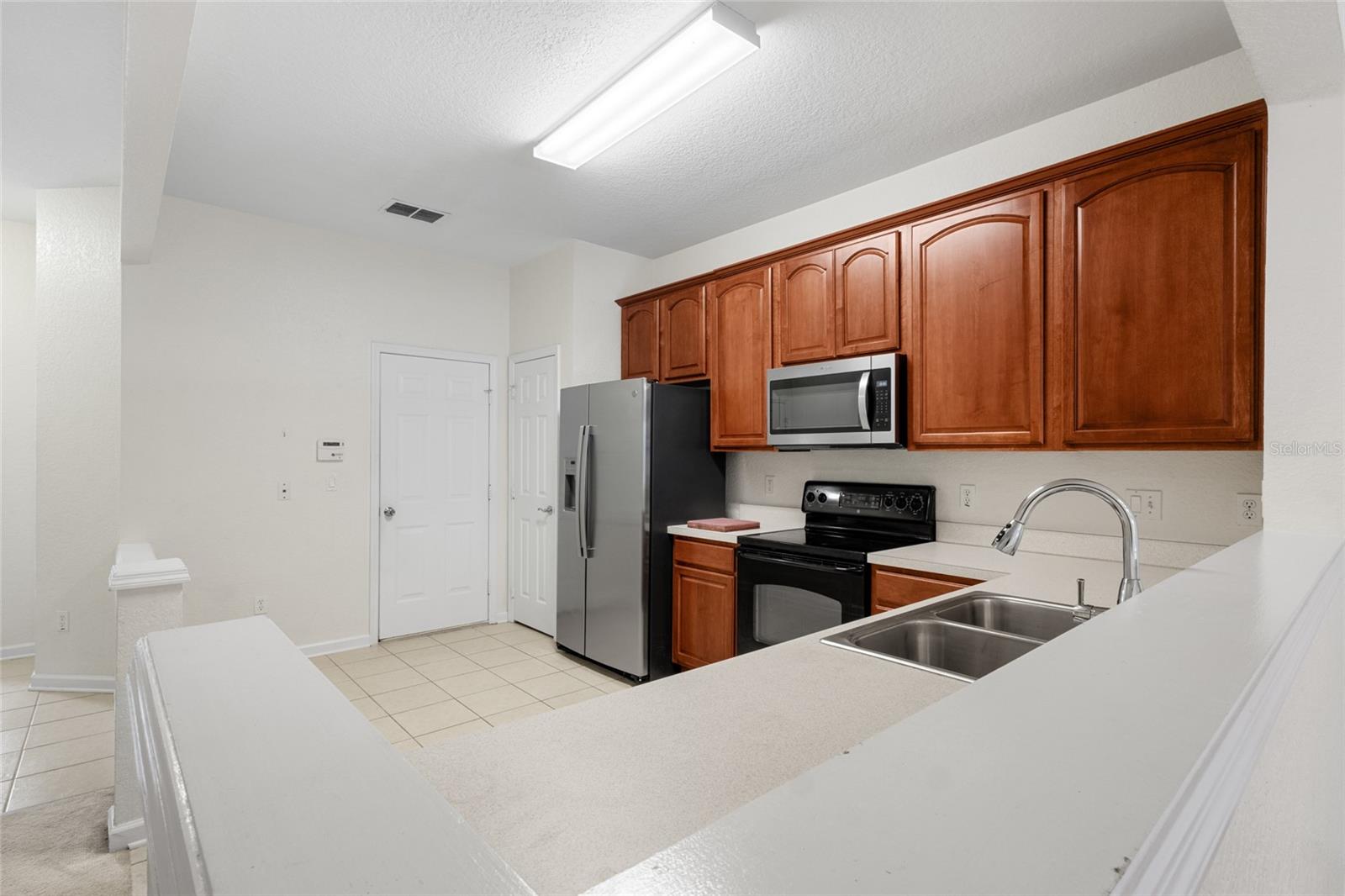 Image 9 of 36 For 2420 Stockton Drive
